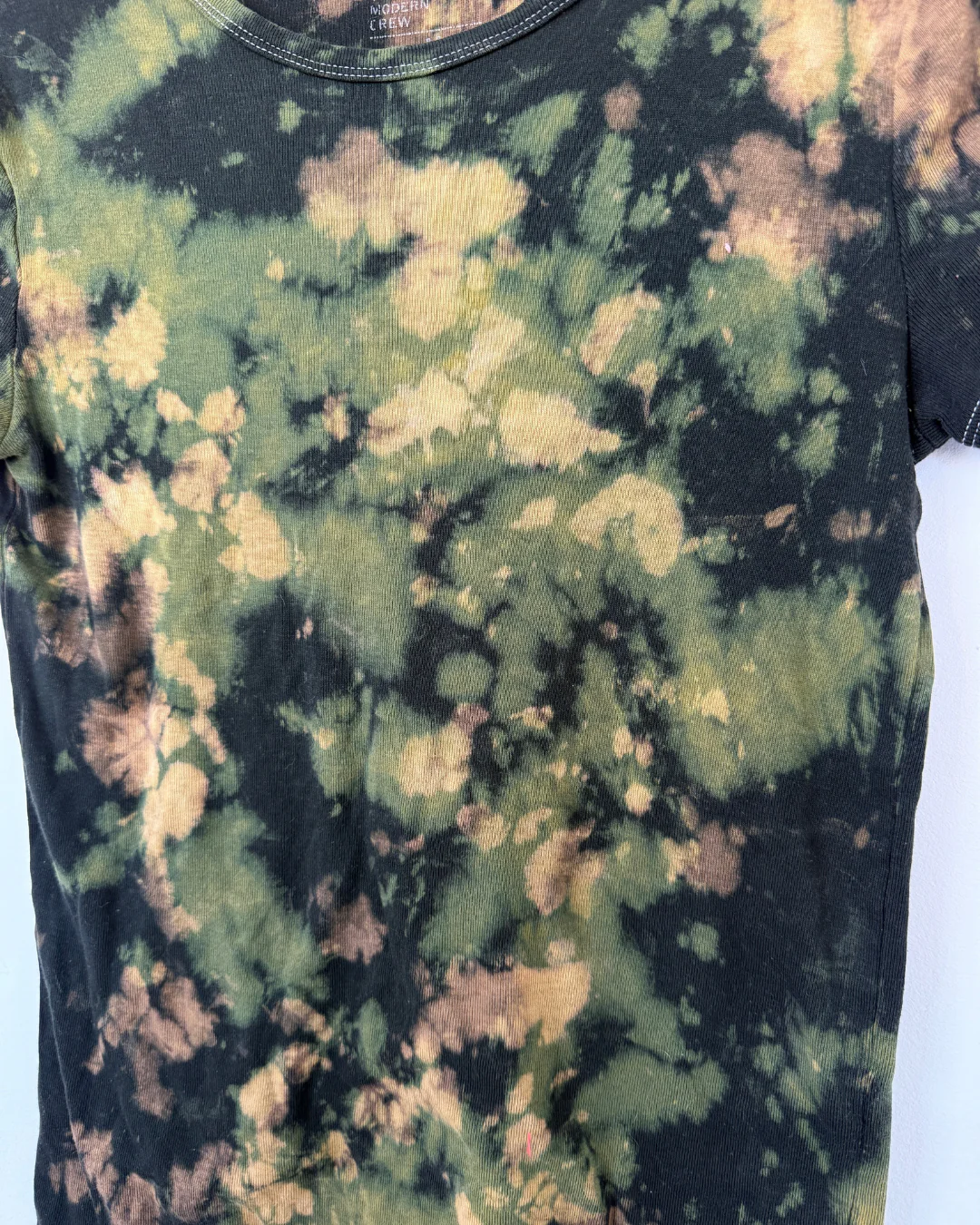 CAMO TIE DYE BABY TEE - Image 2