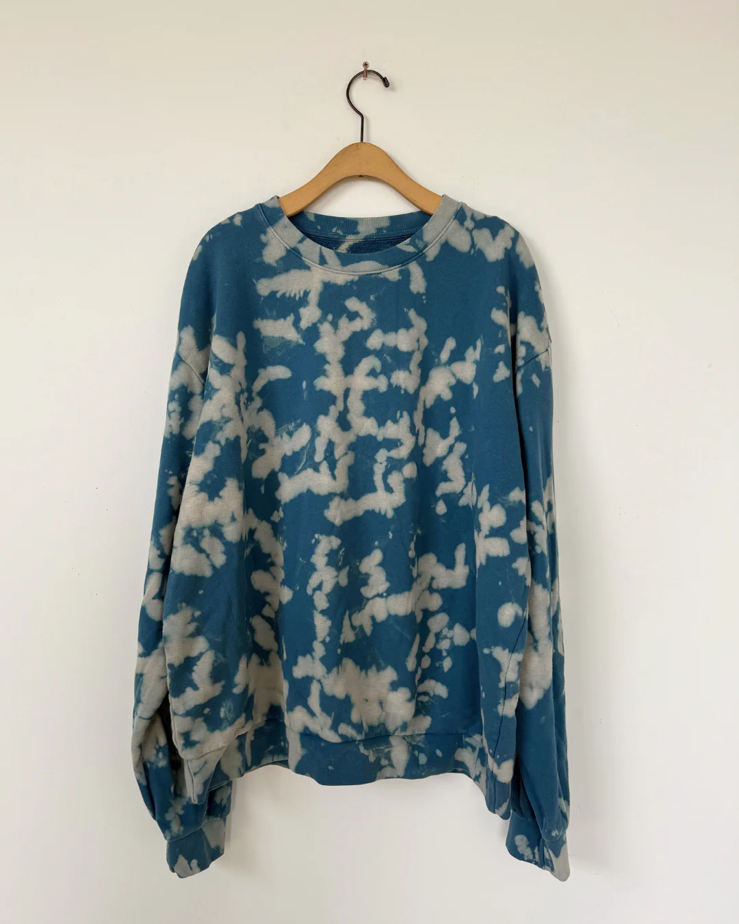 HOT SPRINGS OVERSIZED CREWNECK SWEATER - Image 2