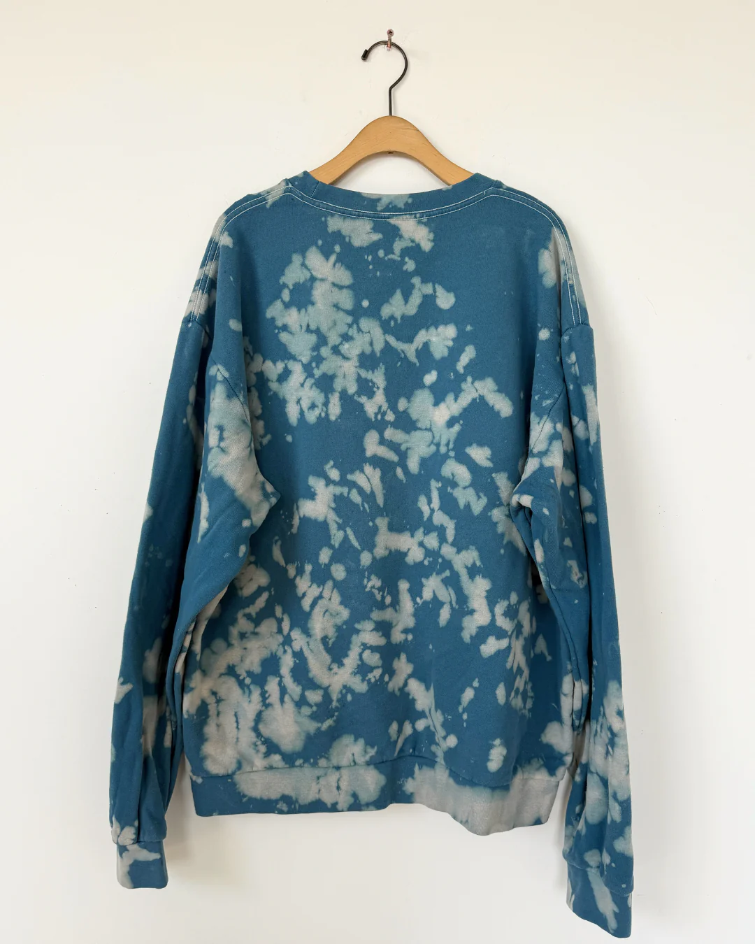 HOT SPRINGS OVERSIZED CREWNECK SWEATER - Image 3