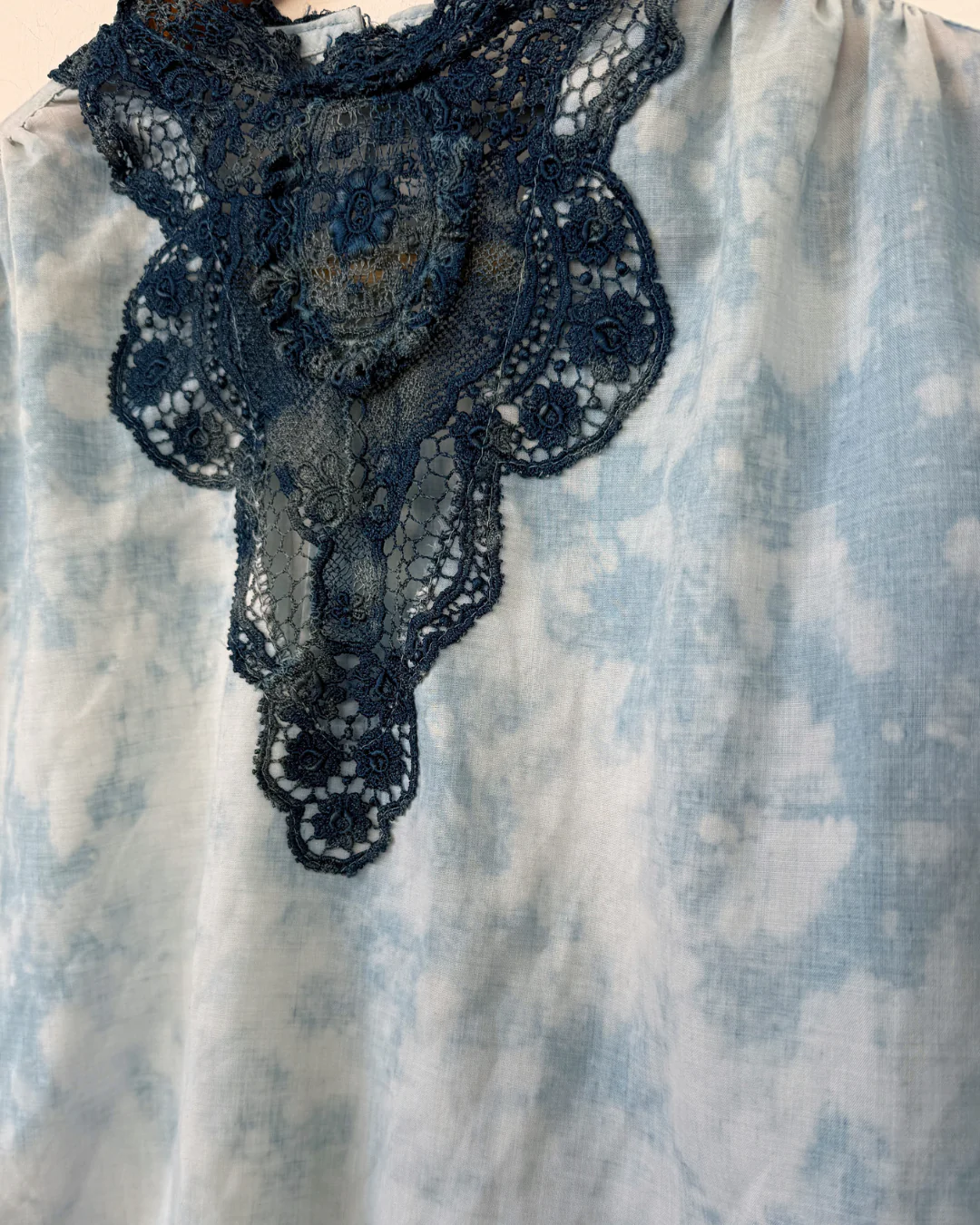HOT SPRINGS GOTHIC LACE LONG SLEEVE - Image 2