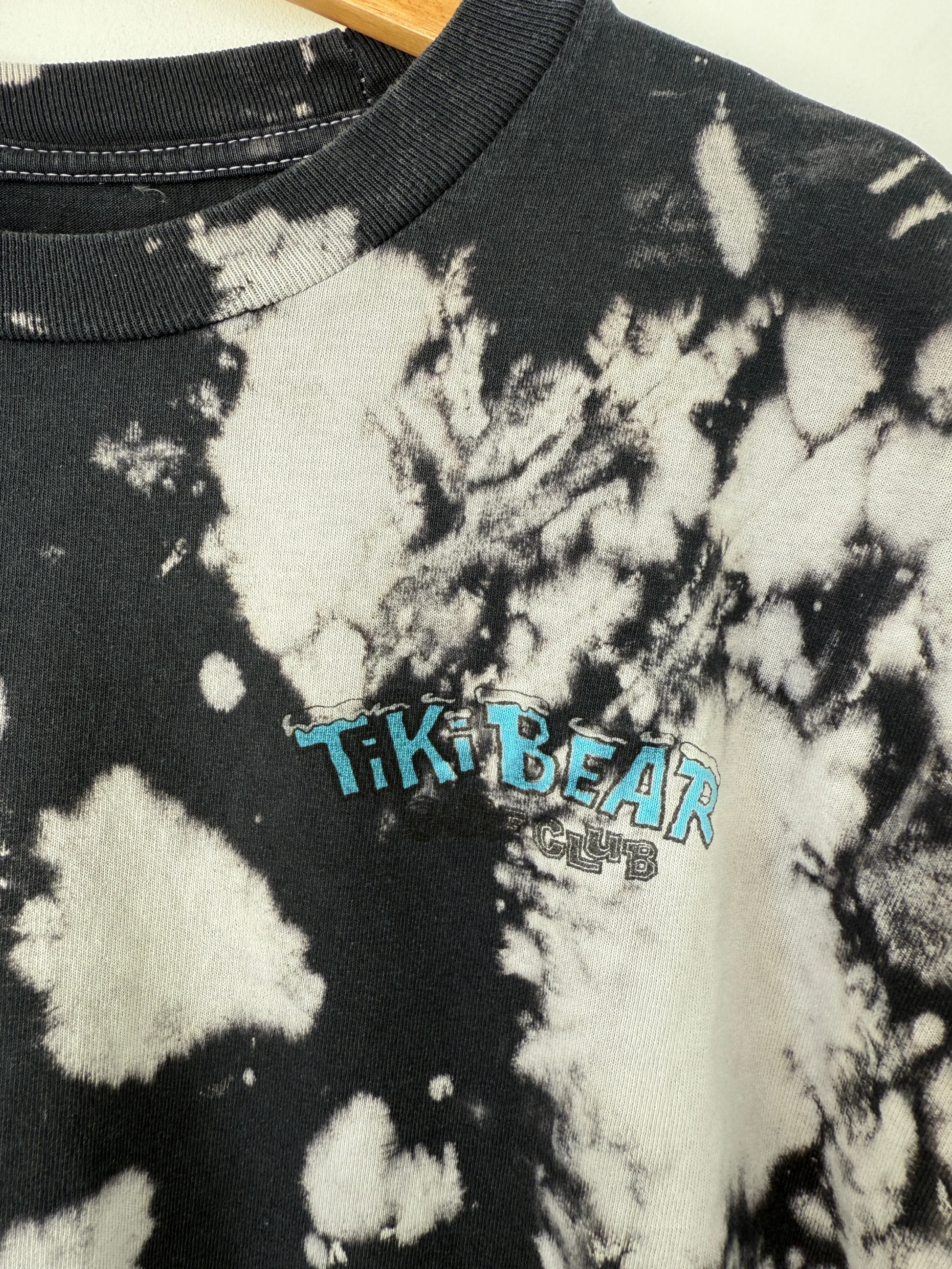 TOURMALINE LONG SLEEVE TIKI PRINTED TEE - Image 2